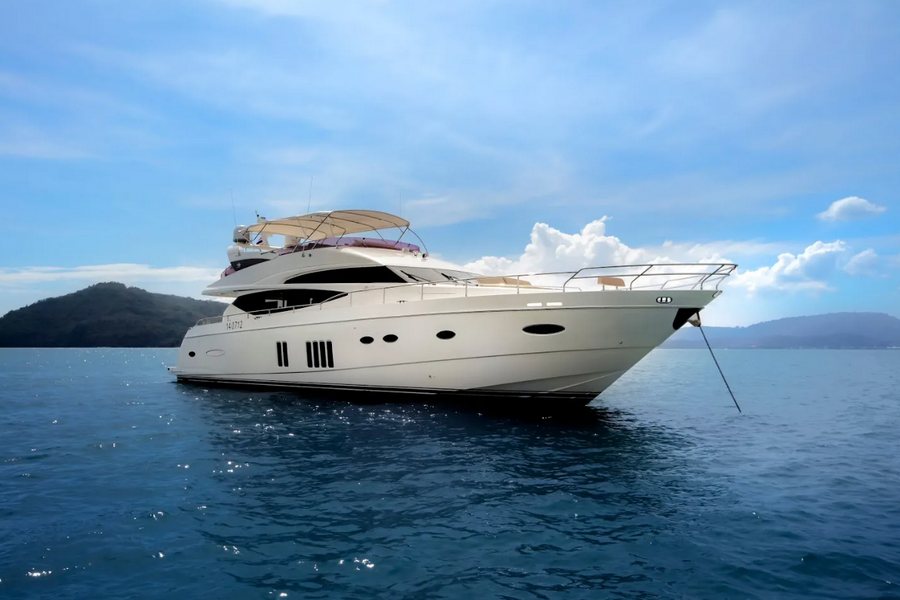 Questions to Ask Before Choosing a Yacht Rental for Your Party